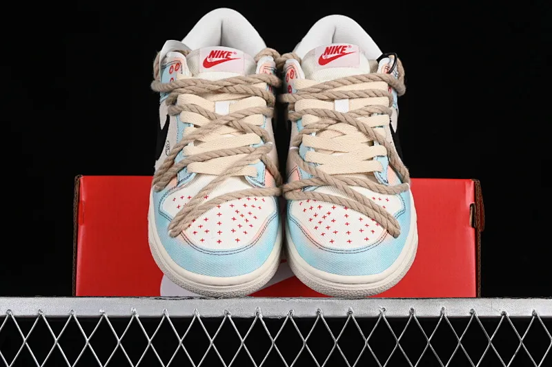 All Categories Nk SB Dunk Series Nk SB Dunk Low Low-top sneakers Nk Dunk Low Castle in the Sky Dopamine gradient Sashiko embroidery Hemp rope SB low-top casual sneakers DV0834-100